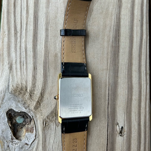 Seiko SUP880 Watch - Picture 10 of 10